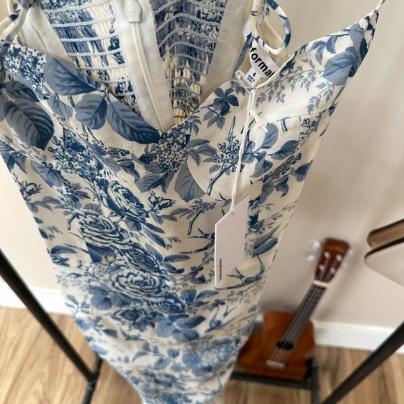 Reformation Kourtney Dress in Pompadour - Picture 12 of 12